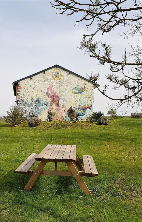 Camping La Petite Houmee Curzay-sur-Vonne Extérieur photo